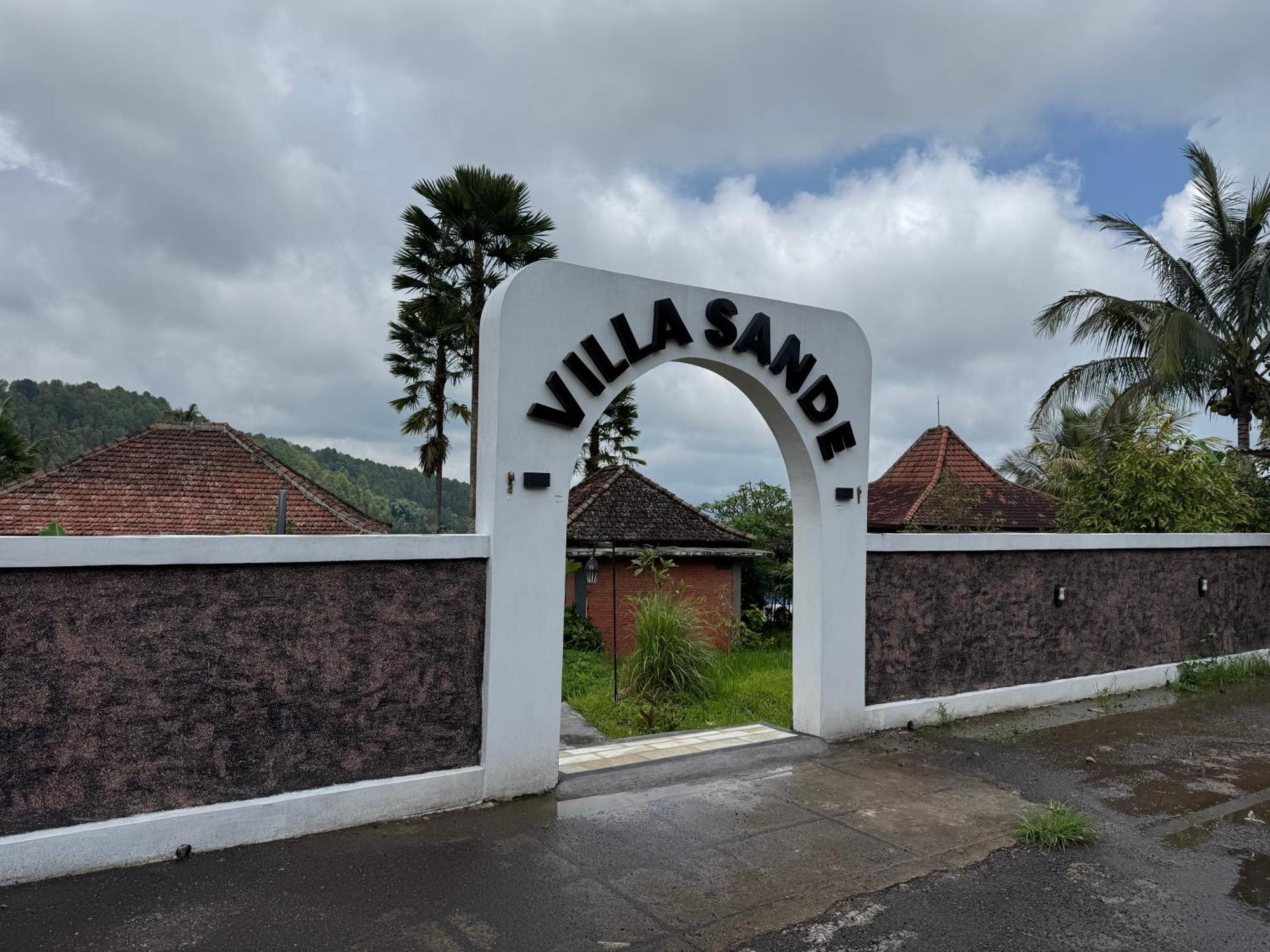 Villa Sande Munduk Esterno foto